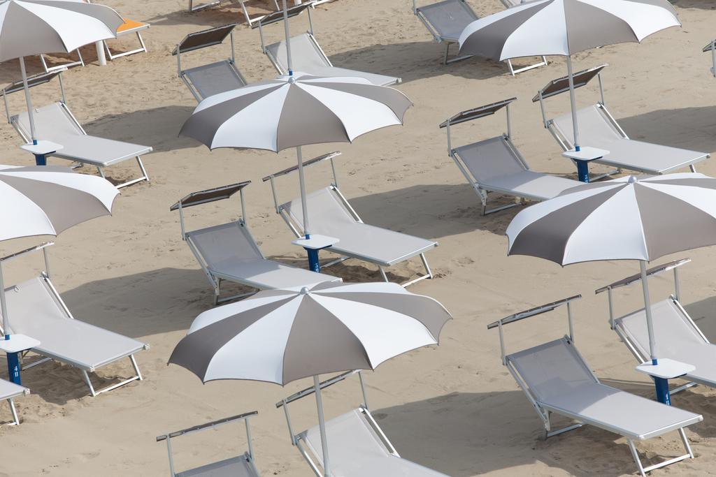 Hotel Internazionale Cesenatico Esterno foto